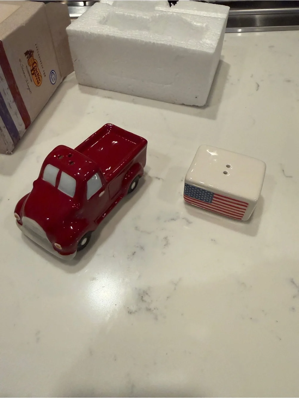 Cracker Barrel Red Pickup Truck American Flag Salt & Pepper Shakers Boxed NEW